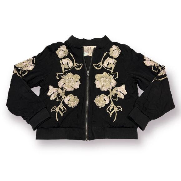 Kimchi Blue Jackets & Blazers - Kimchi Blue Floral Embroidery Jacket Size Large